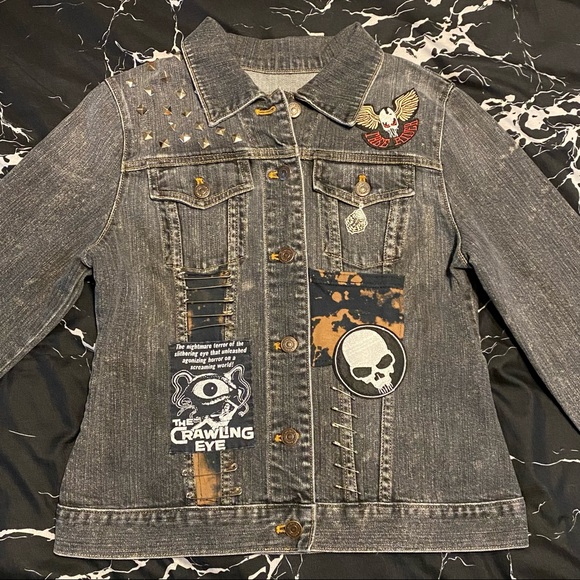 Genuine Y2K 🎃 Spooky Studded Denim Battle Jacket - Picture 3 of 7